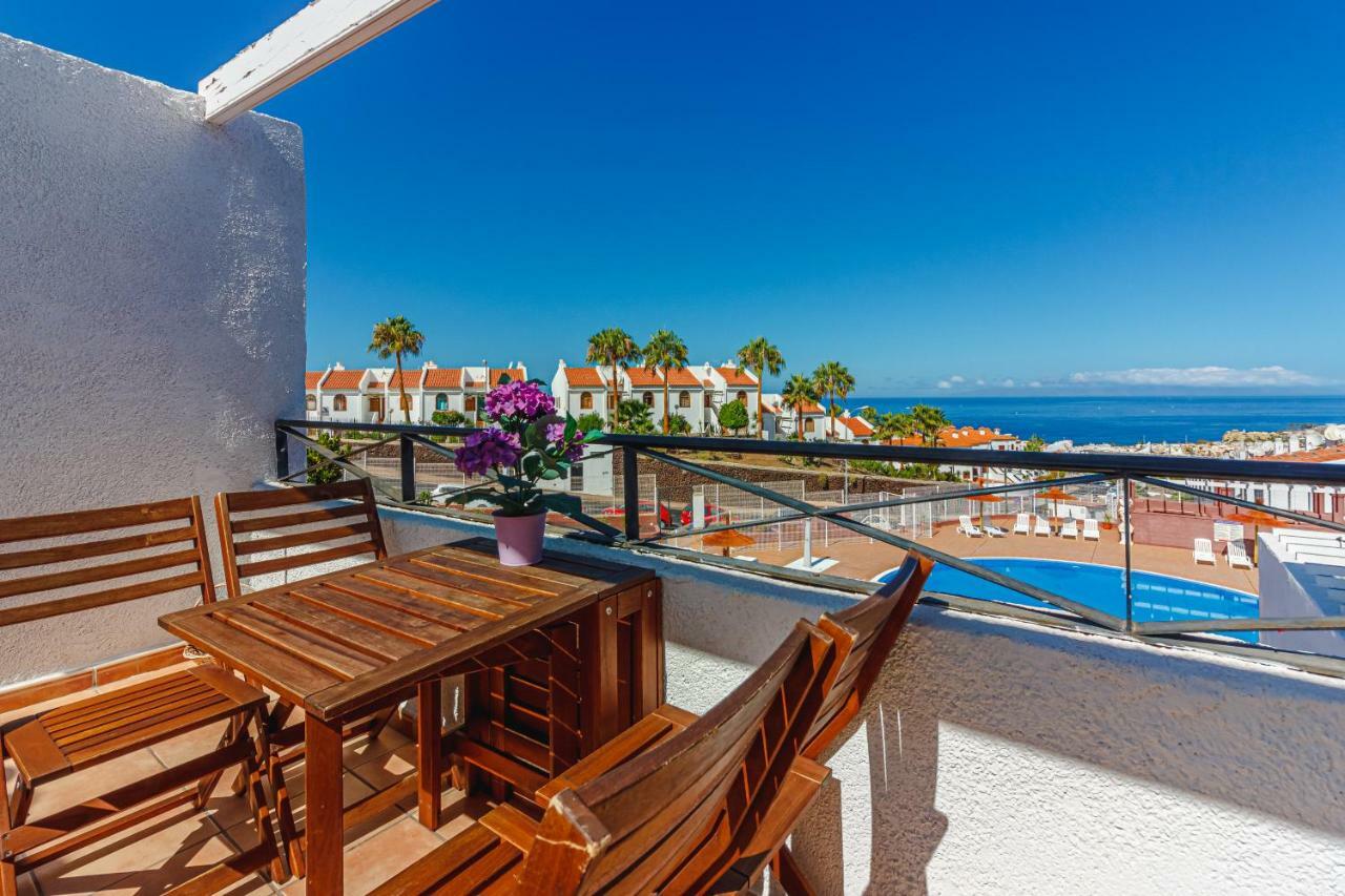 Apartment With Ocean View In Costa Adeje Exterior photo